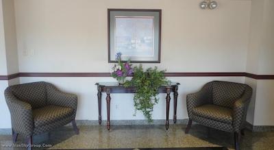 بست وسترن کاپیلنو این اند سویتس