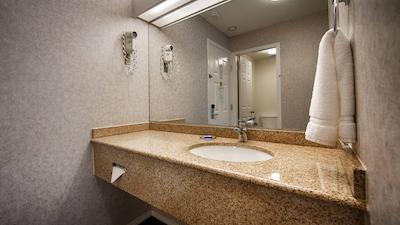 بست وسترن کاپیلنو این اند سویتس