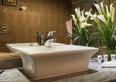 بست وسترن پلاس دوحه