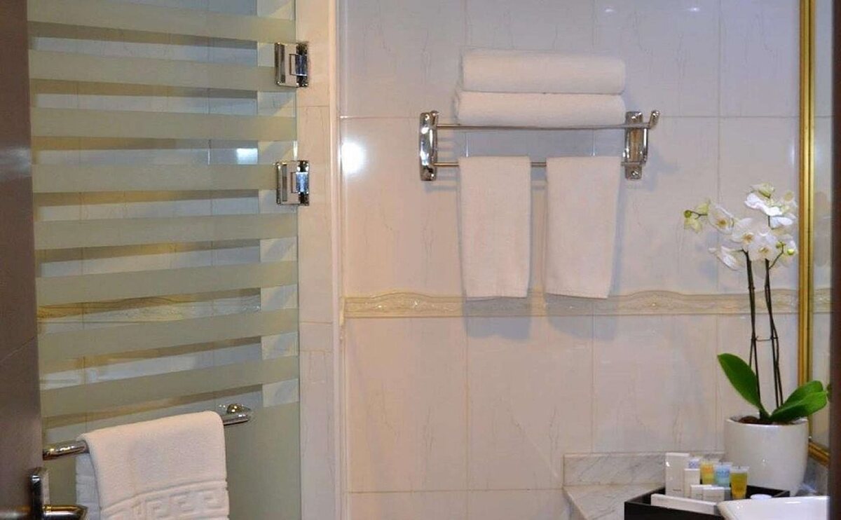 بست وسترن پلاس دوحه