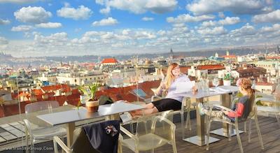 ونکسلاس اسکوئر هتل