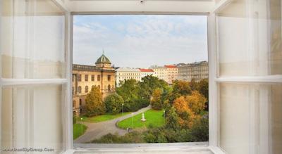 ونکسلاس اسکوئر هتل