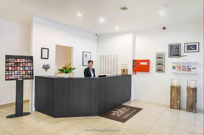 مریلا ایرپورت هتل کلن