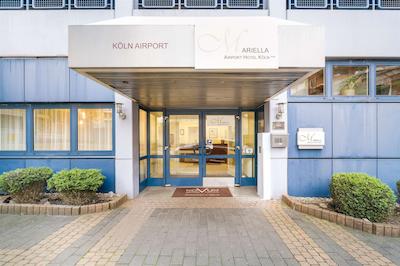 مریلا ایرپورت هتل کلن