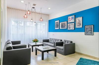 مریلا ایرپورت هتل کلن