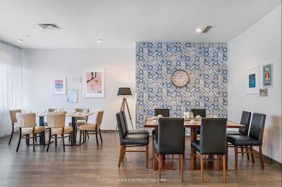 مریلا ایرپورت هتل کلن