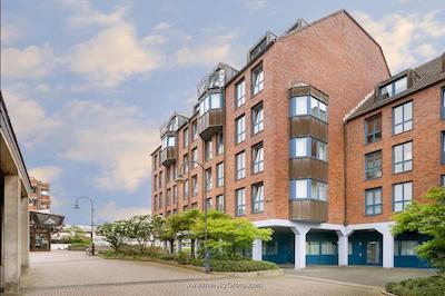 مریلا ایرپورت هتل کلن