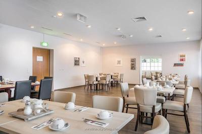 مریلا ایرپورت هتل کلن