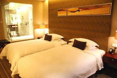 ییوو اینترنشنال ‌‌منشن هتل