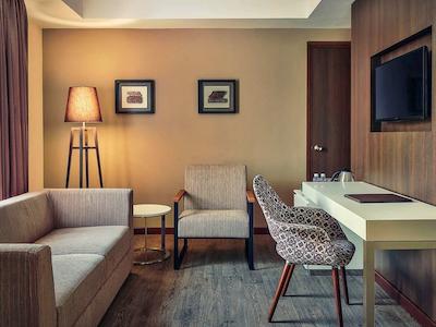 مرکور بالی لگین