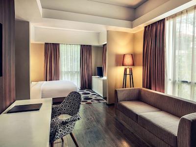 مرکور بالی لگین