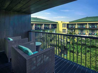 مرکور بالی لگین