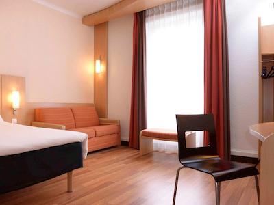 آیبیس لیون سنتر پریک هتل