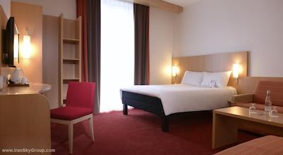 آیبیس لیون سنتر پریک هتل