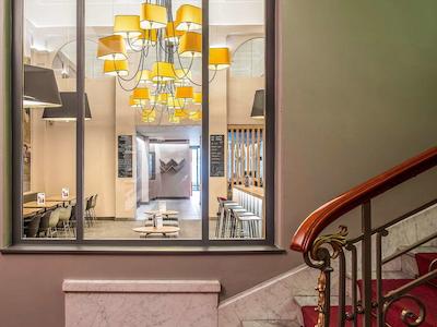 آیبیس لیون سنتر پریک هتل