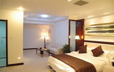 گرند گلدن فونیکس