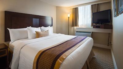 بست وسترن پلاس اوتاوا‌ داون تاون-ویکتوریا پارک