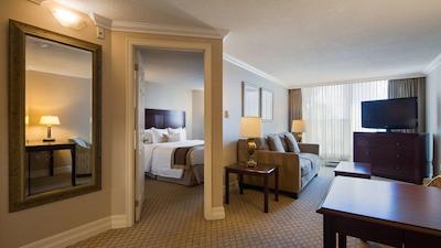 بست وسترن پلاس اوتاوا‌ داون تاون-ویکتوریا پارک