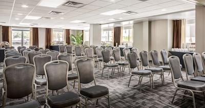 بست وسترن پلاس اوتاوا‌ داون تاون-ویکتوریا پارک