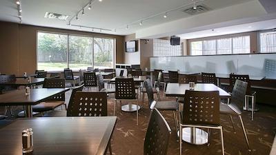 بست وسترن پلاس اوتاوا‌ داون تاون-ویکتوریا پارک