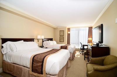 بست وسترن پلاس اوتاوا‌ داون تاون-ویکتوریا پارک