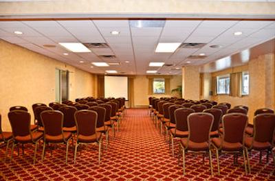 بست وسترن پلاس اوتاوا‌ داون تاون-ویکتوریا پارک