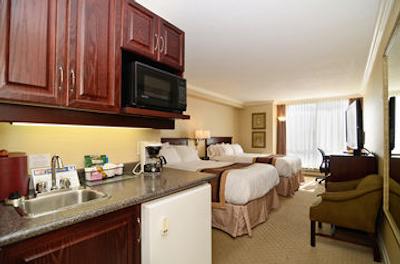 بست وسترن پلاس اوتاوا‌ داون تاون-ویکتوریا پارک