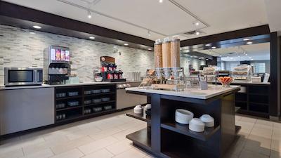 بست وسترن پلاس اوتاوا‌ داون تاون-ویکتوریا پارک