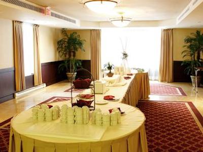 بست وسترن پلاس اوتاوا‌ داون تاون-ویکتوریا پارک