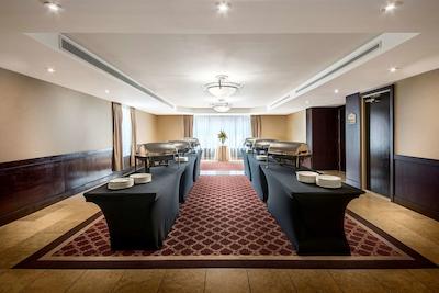 بست وسترن پلاس اوتاوا‌ داون تاون-ویکتوریا پارک