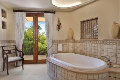 الماها ای لاکچری کالکشن دیزرت ریزورت اند اسپا