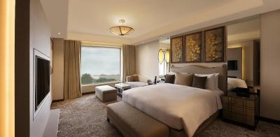 دابل تری بای هیلتون اگرا