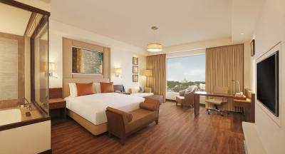 دابل تری بای هیلتون اگرا