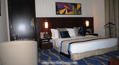 راویز سنتر پوینت هتل