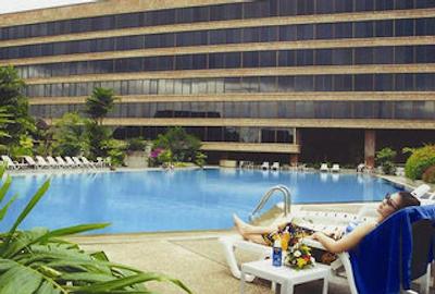 لوتوس پنج سوان کاو