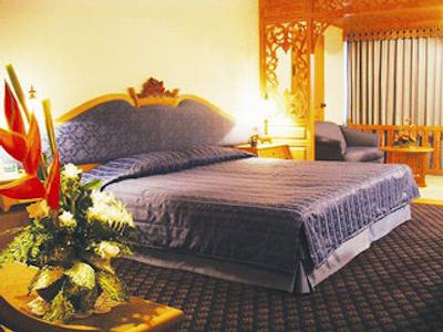 لوتوس پنج سوان کاو