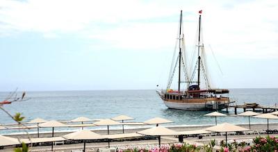 لبدا بیچ هتل