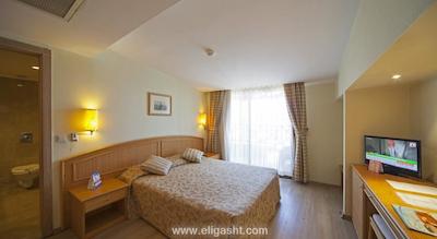 لبدا بیچ هتل