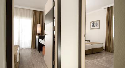 آیدین بی فیمس ریزورت