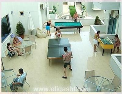 اینفینیتی هتل کمر