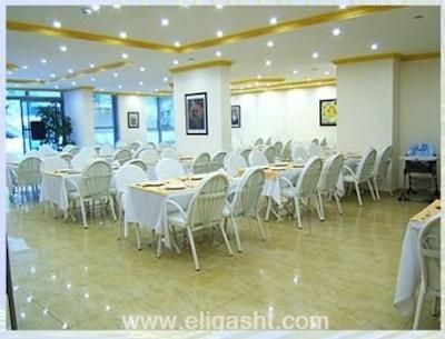 اینفینیتی هتل کمر