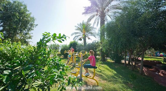 مک مهبری بیچ هتل