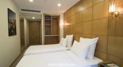 کومبالی پلاز