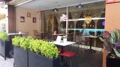 رگنو هتل