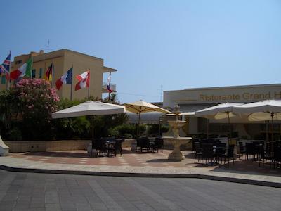 گرند هتل دی سزاری