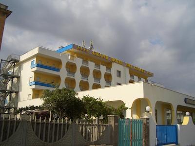 گرند هتل دی سزاری