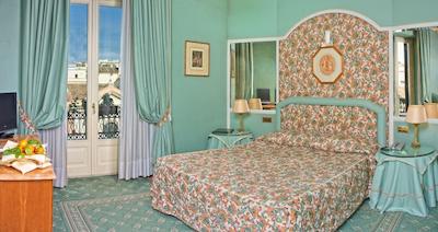 مکنات پالاس