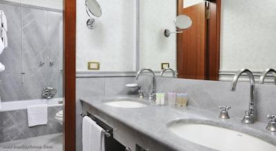 مکنات پالاس