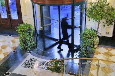 مکنات پالاس