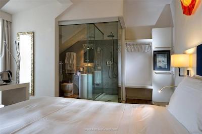 الیت هتل رزیدنس